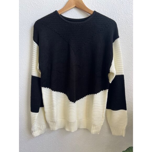 NWT womens chevron two-tone pullover stretchy sweater size S/M - Picture 2 of 5